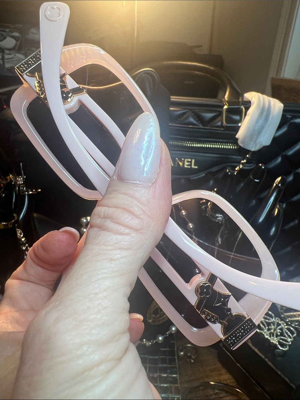 Women's Square Frame Sunglasses in Soft Pink